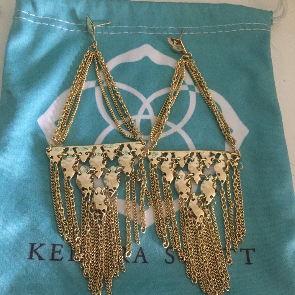 EUC Kendra Scott Mandy earrings in gold